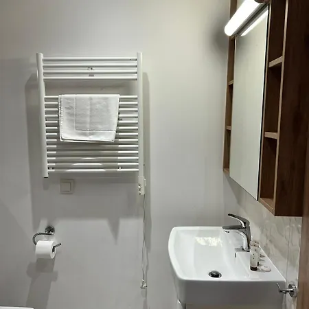 Warsoliv Apartment *